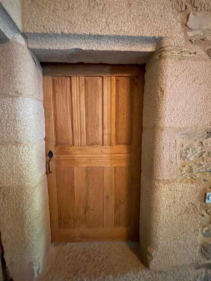 Manoir Medieval Du XV Ieme Siecle Minihy-Tréguier エクステリア 写真