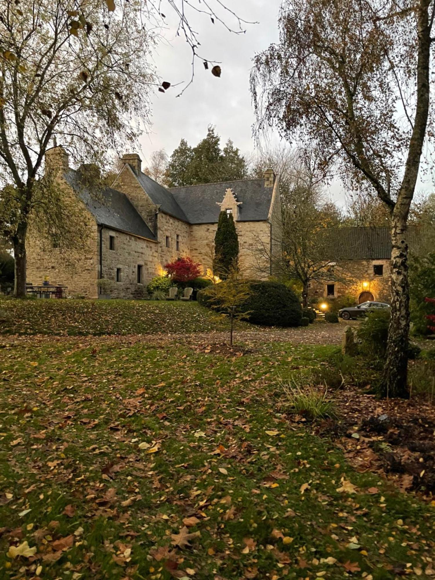Manoir Medieval Du XV Ieme Siecle Minihy-Tréguier エクステリア 写真