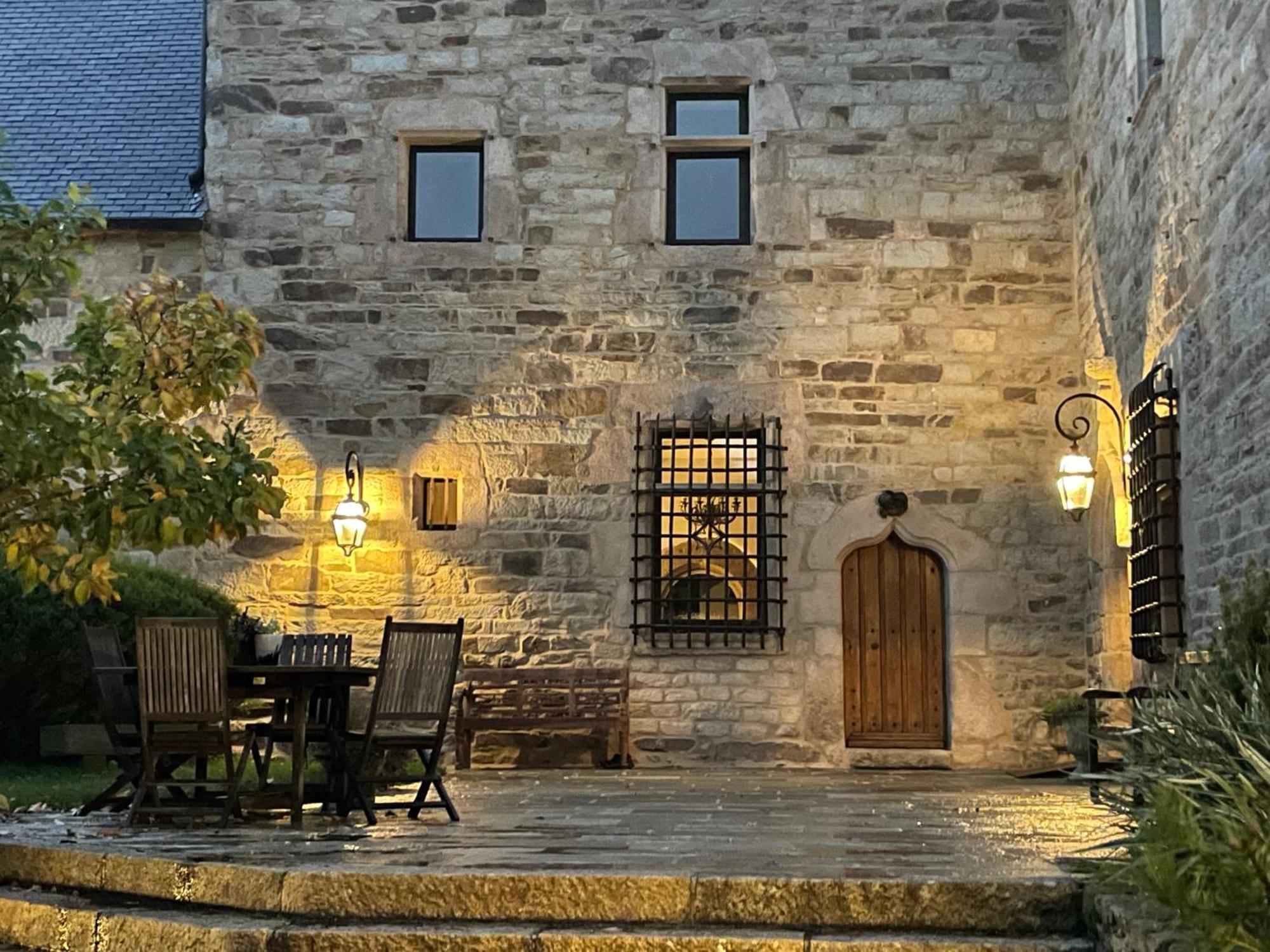 Manoir Medieval Du XV Ieme Siecle Minihy-Tréguier エクステリア 写真